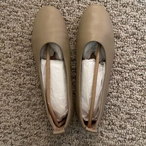 Elegant Tan Women's Flats Quince 7
